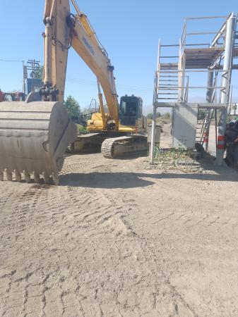VENDO EXCAVADORA