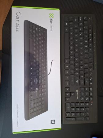 TECLADO KLIPXTREME (POCO USO CASI NUEVO CON CAJA)