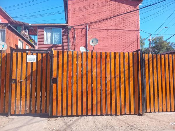 VENDO DEPTO 2DO. PISO