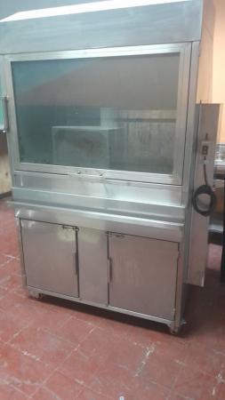 LOCAL EQUIPADO