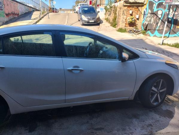 VENTA DE KIA CERATO FULL EQUIPO