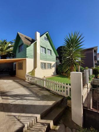 VENDO CASA EN BARRIO RESIDENCIAL EN PLAYA ANCHA
