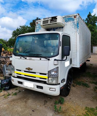 VENDO CAMIÓN CHEVROLET NQR 918, AÑO 2012