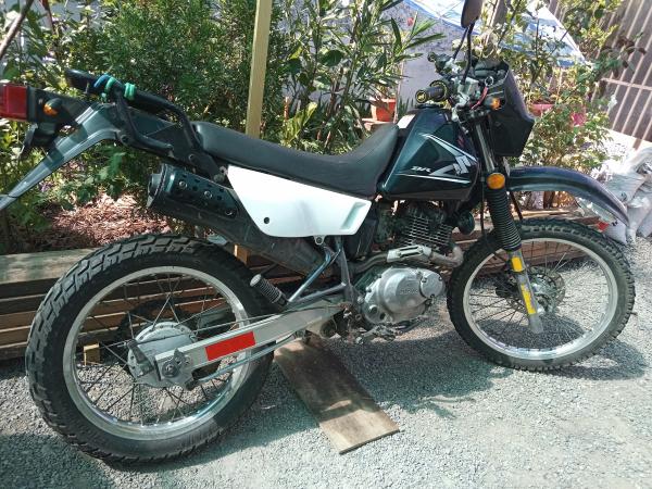SUZUKI DR200 2009