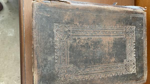 BIBLIA ANTIGUA AÑO 1877