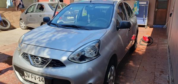 VENDO NISSAN MARCH 2017