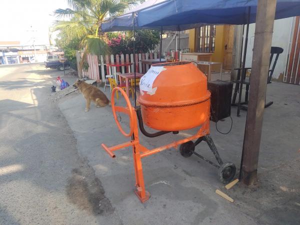 VENDO BETONERA