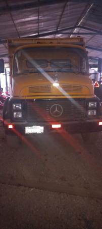  CAMIÓN MERCEDES BENZ 