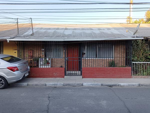 COMODA CASA EN QUILICURA
