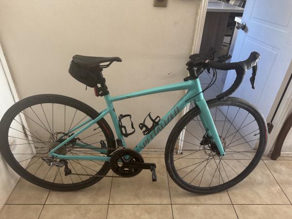 VENDO BICLETA RUTA SPECIALIZED 