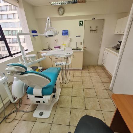 VENDO CLINICA DENTAL EN VIÑA DEL MAR 