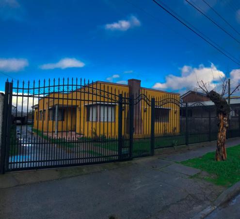 ARRIENDO CASA COMERCIAL, A 3 CUADRAS DE LA PLAZA