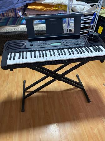 TECLADO DIGITAL YAMAHA