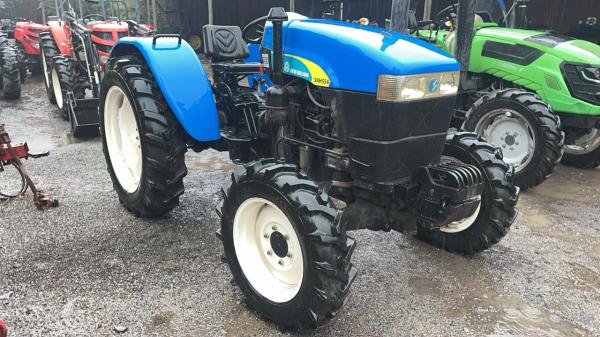 TRACTOR NEW HOLLAND 2014