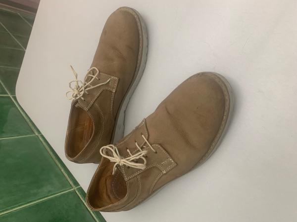 ZAPATOS GUANTE HOMBRE NUM. 42,5, METROS TOBALABA 