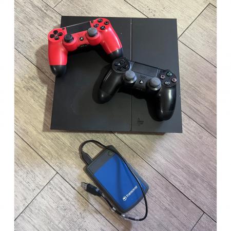 PS4 500GB +11JUEGOS+2CONTROLES+DISC EXTER1TB