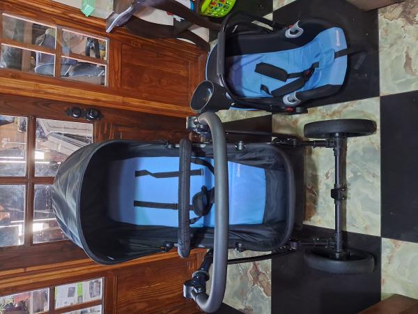 COCHE CUNA BEBESIT  +HUEVITO