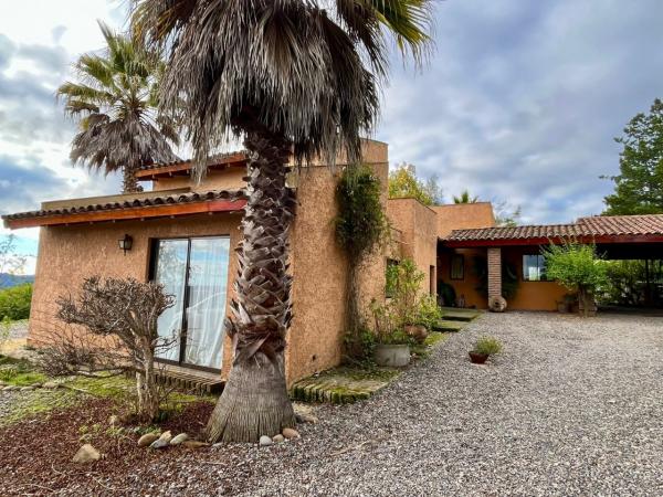 Se Vende Parcela Con Casa En Condominio